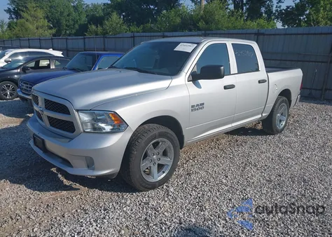 2015 Ram 1500 Express z USA, uszkodzony, nr VIN 1C6RR7KG4FS672275